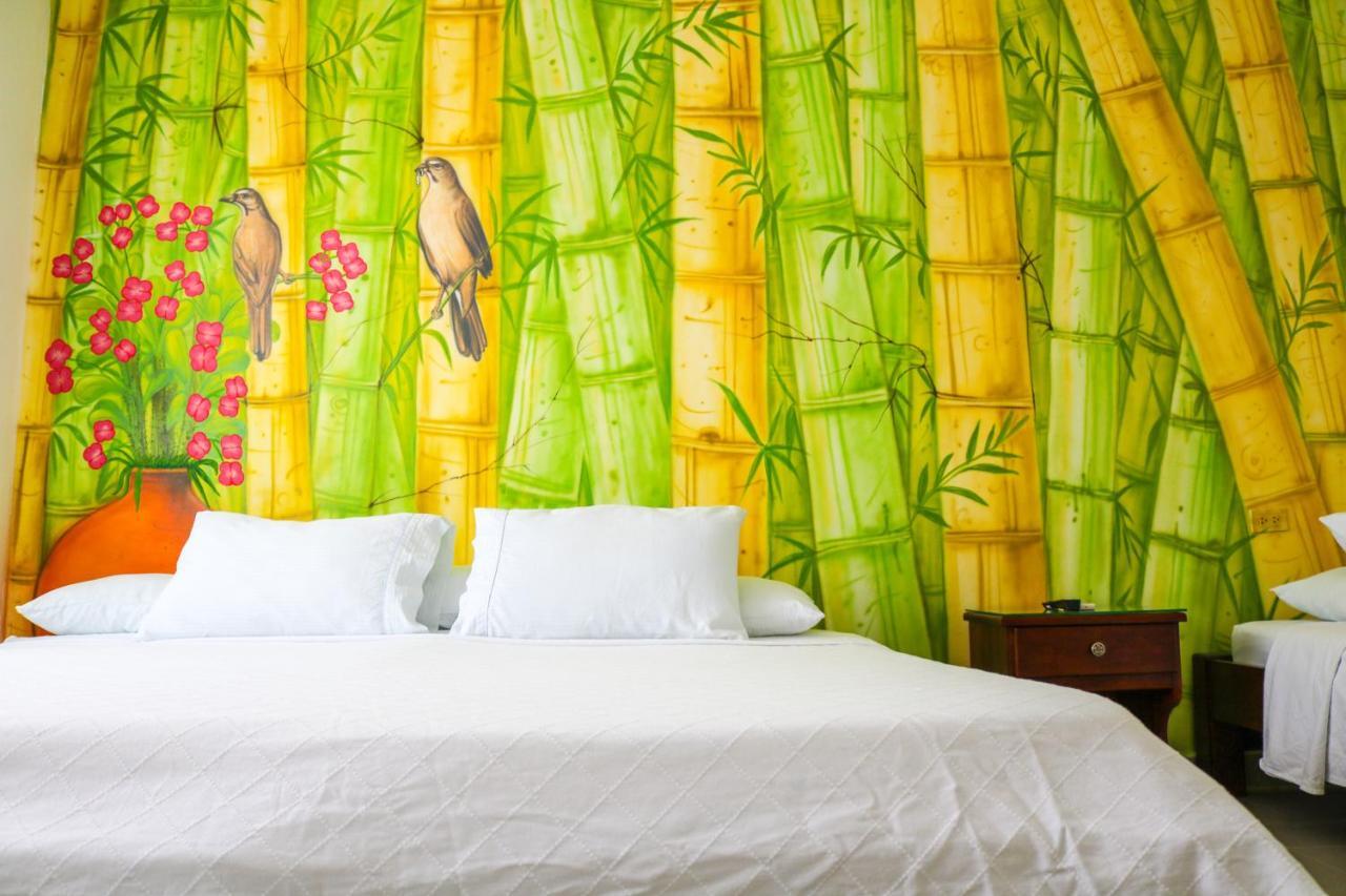Hotel Jardines Evans By Geh Suites Момпос Екстериор снимка